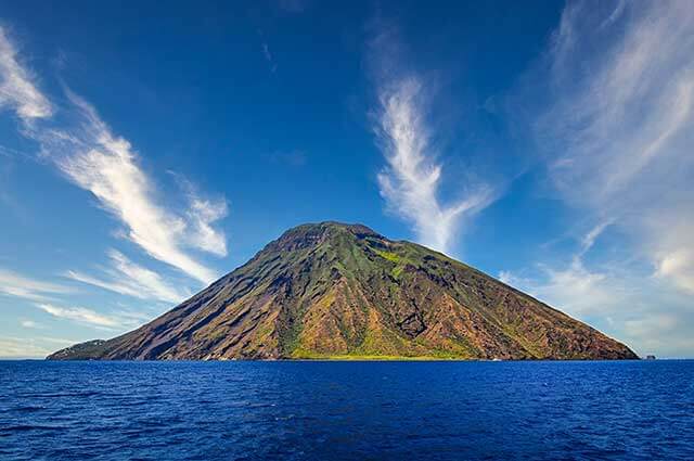 Isole Eolie in barca a vela 